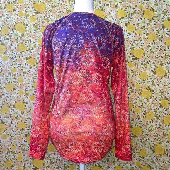 Women’s Reel Life fish mandala long sleeve active wear summer top - Picture 2 of 9